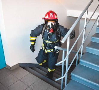 Пожарные приняли «Вертикальный вызов»