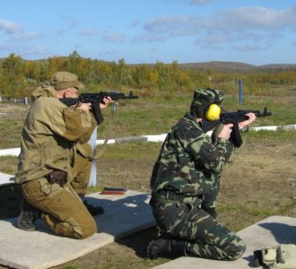 В районе аэродрома будут стрелять