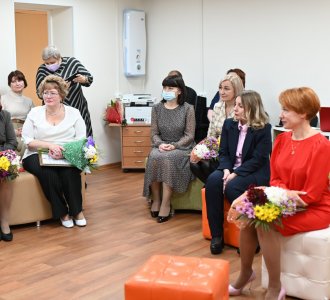 Жительницы Оленегорска победили в конкурсе «Воспитатели России»