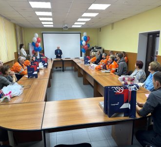 Главный инженер «Олкона» поздравил коллектив дробильно-обогатительной фабрики с наступающим днём рождения