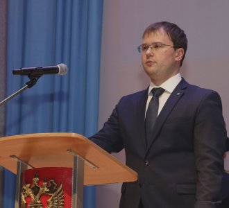 Новый глава Оленегорска Иван Лебедев принял присягу