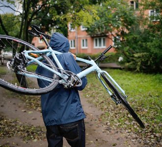 В Оленегорске снова украли велосипед